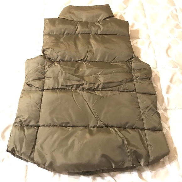 Junior's Sage Puffer Vest Small - Picture 7 of 7